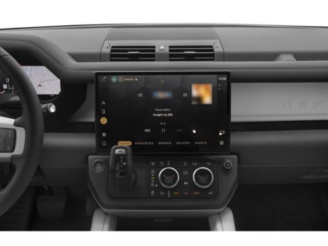 New 2026 Santorini Black Land Rover X-Dynamic SE image 9