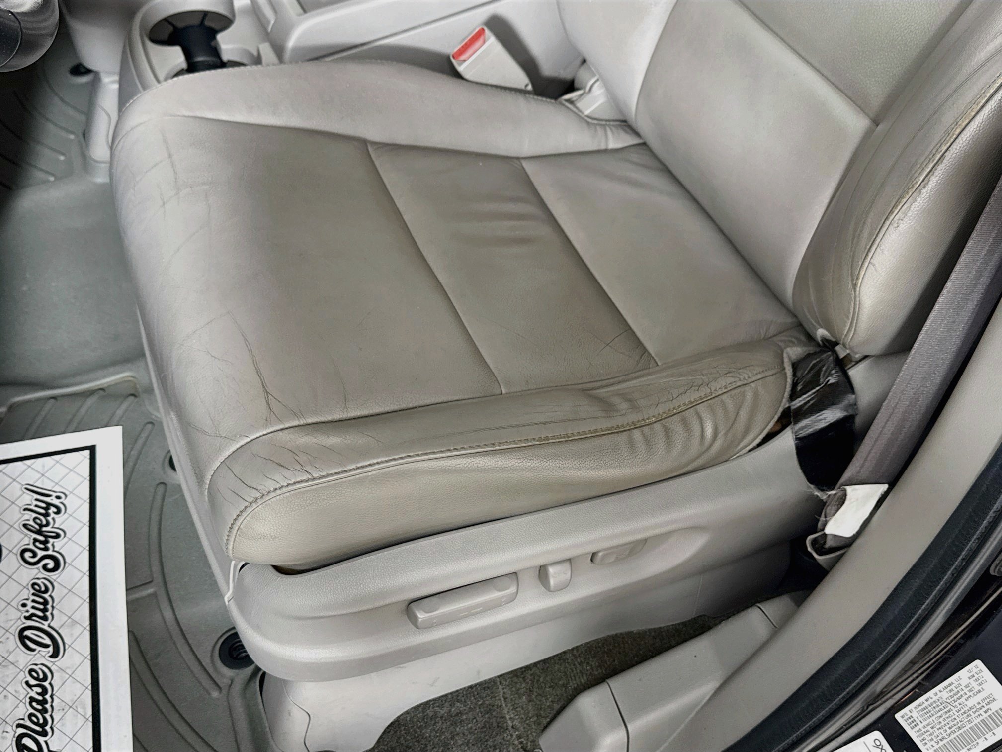 Used 2013 Crystal Black Pearl Honda Touring image 19