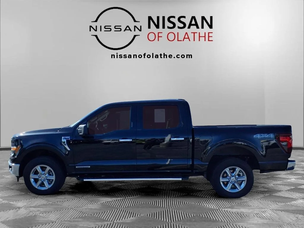 Used 2024 Black Ford XLT image 19