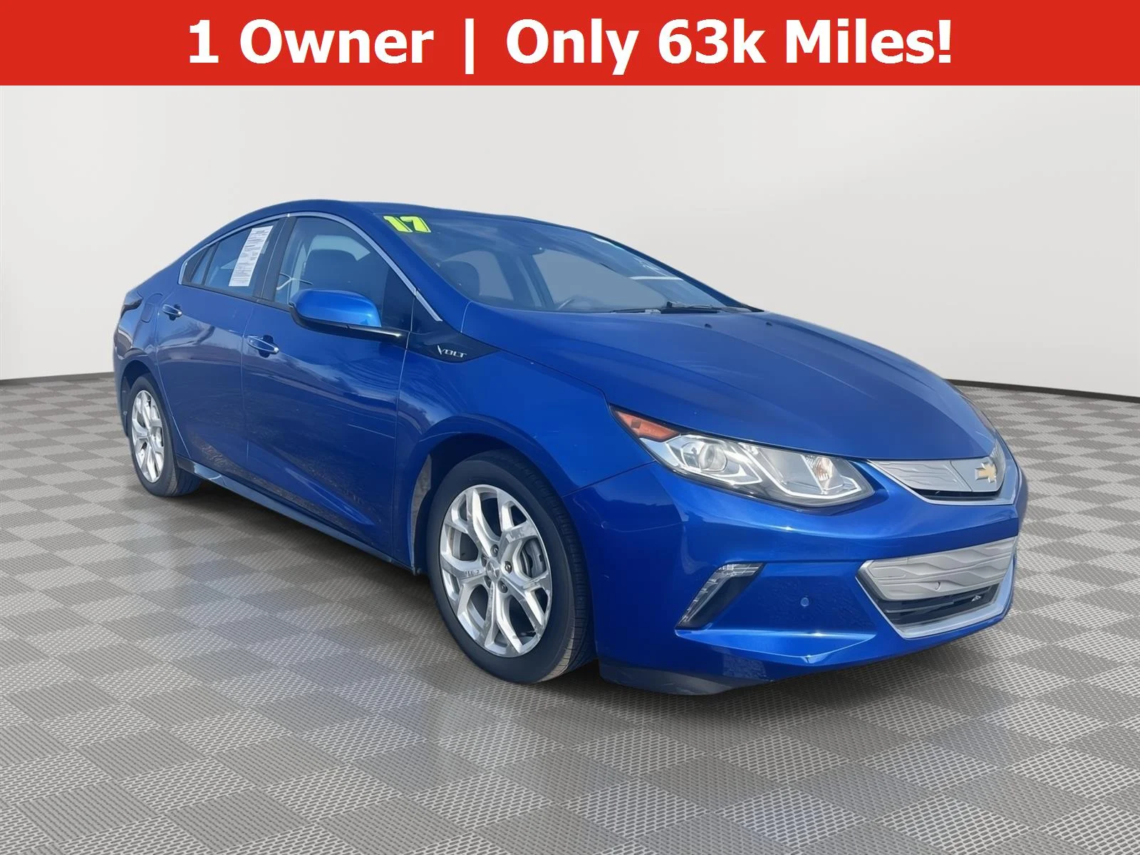 2017 Chevrolet Volt Premier's photo