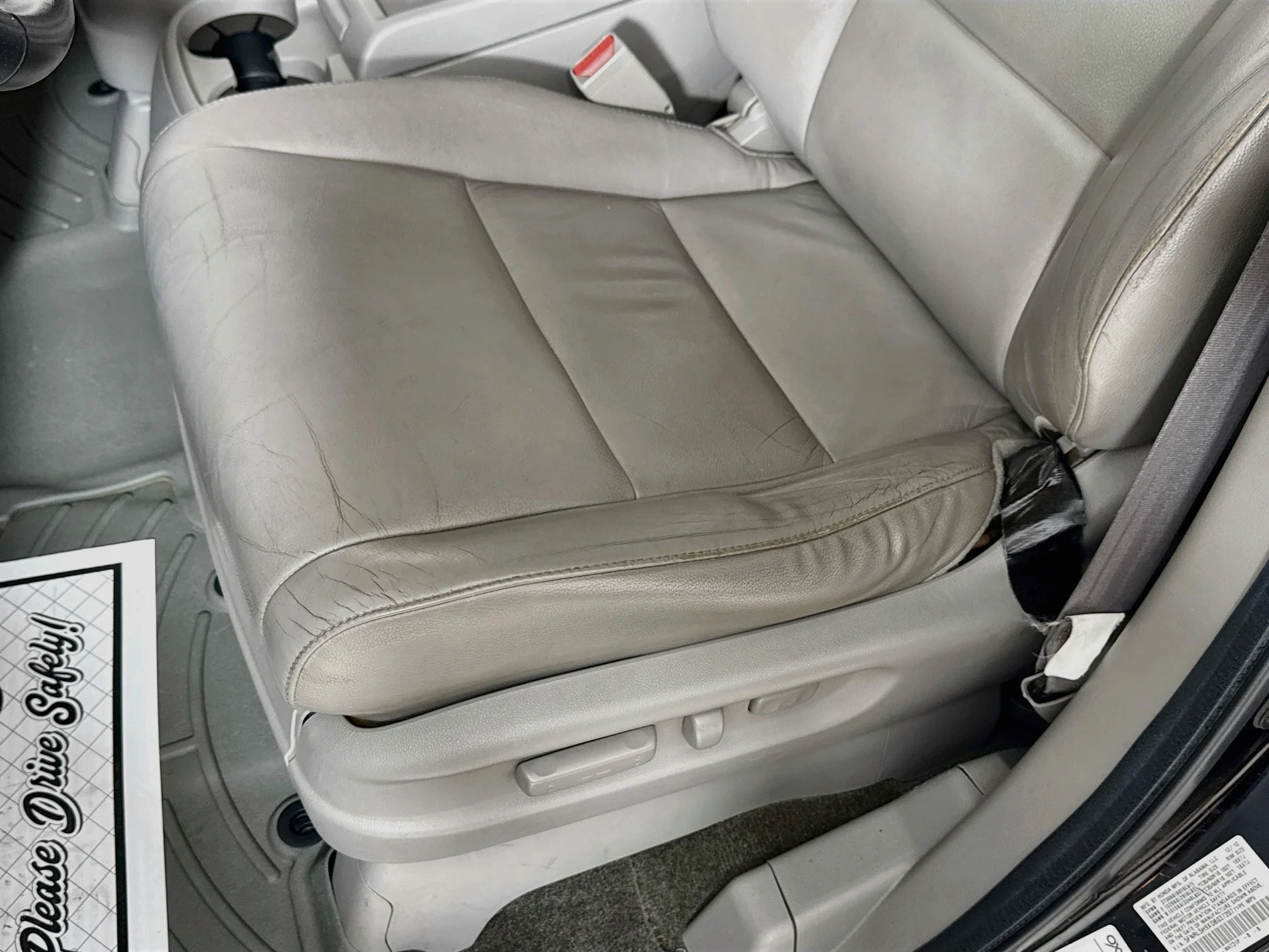 Used 2013 Crystal Black Pearl Honda Touring image 19