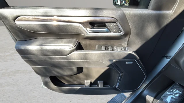 Used 2025 Gray Chevrolet LTZ image 18