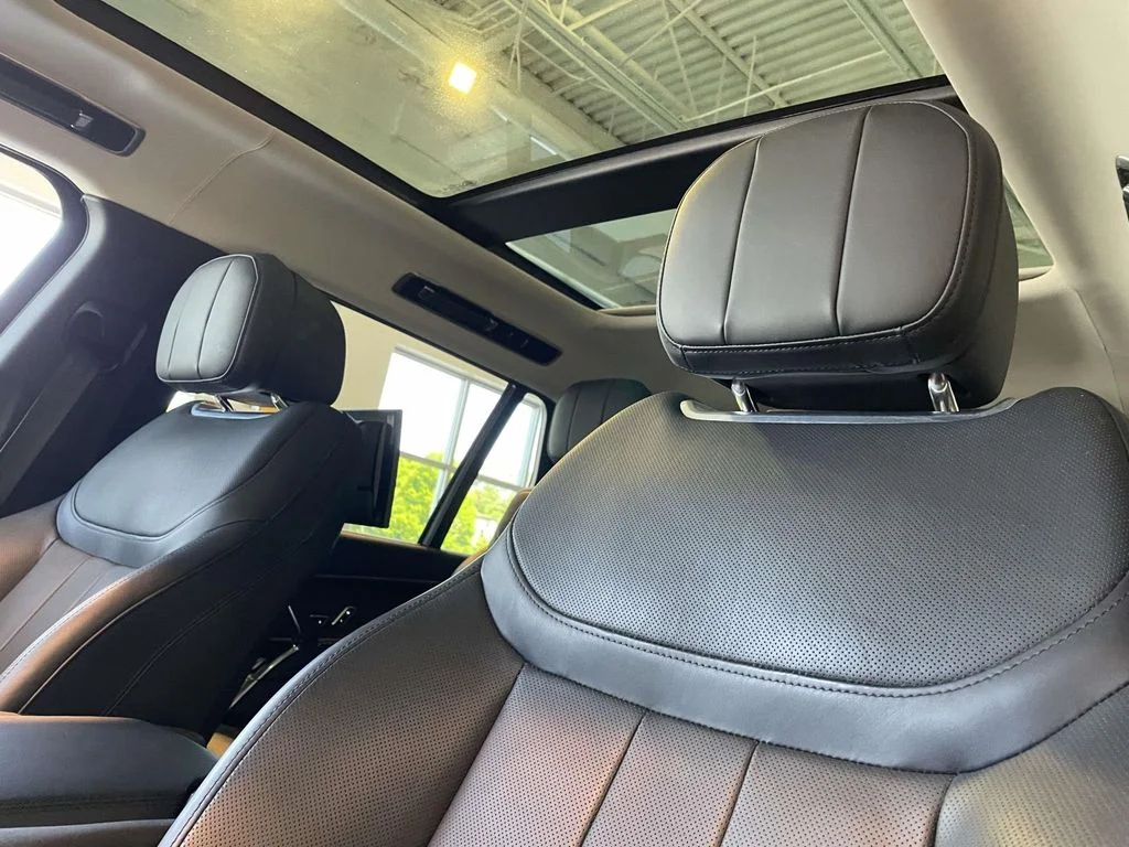 Certified Used 2023 Black Land Rover Autobiography image 15
