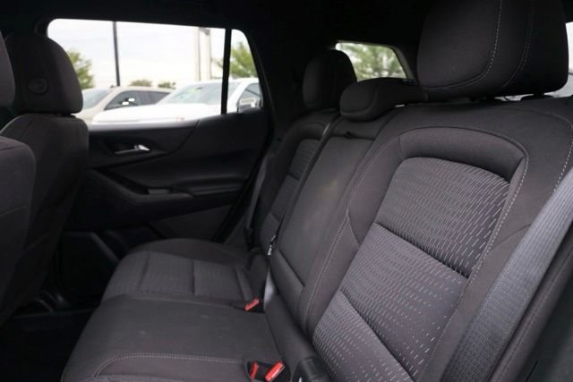 Used 2025 White Chevrolet LT image 27