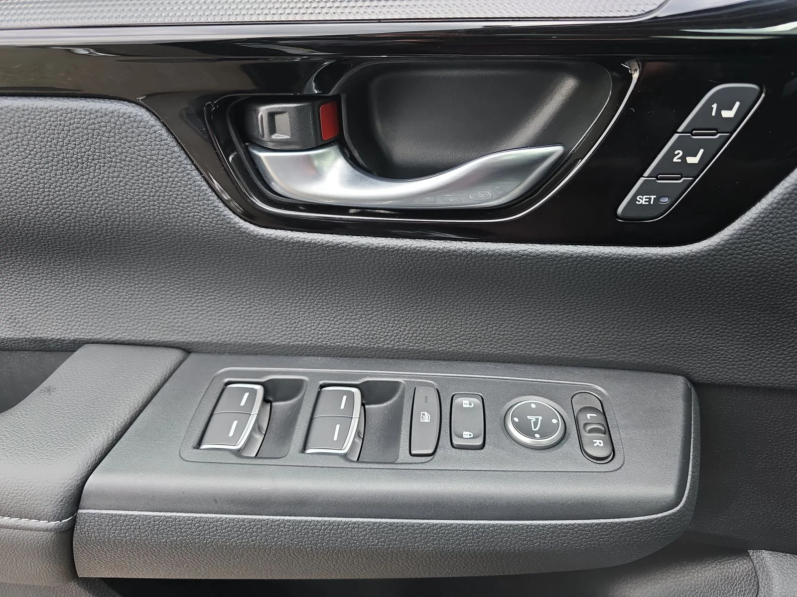 2024 Honda CR-V EX-L - Photo 30