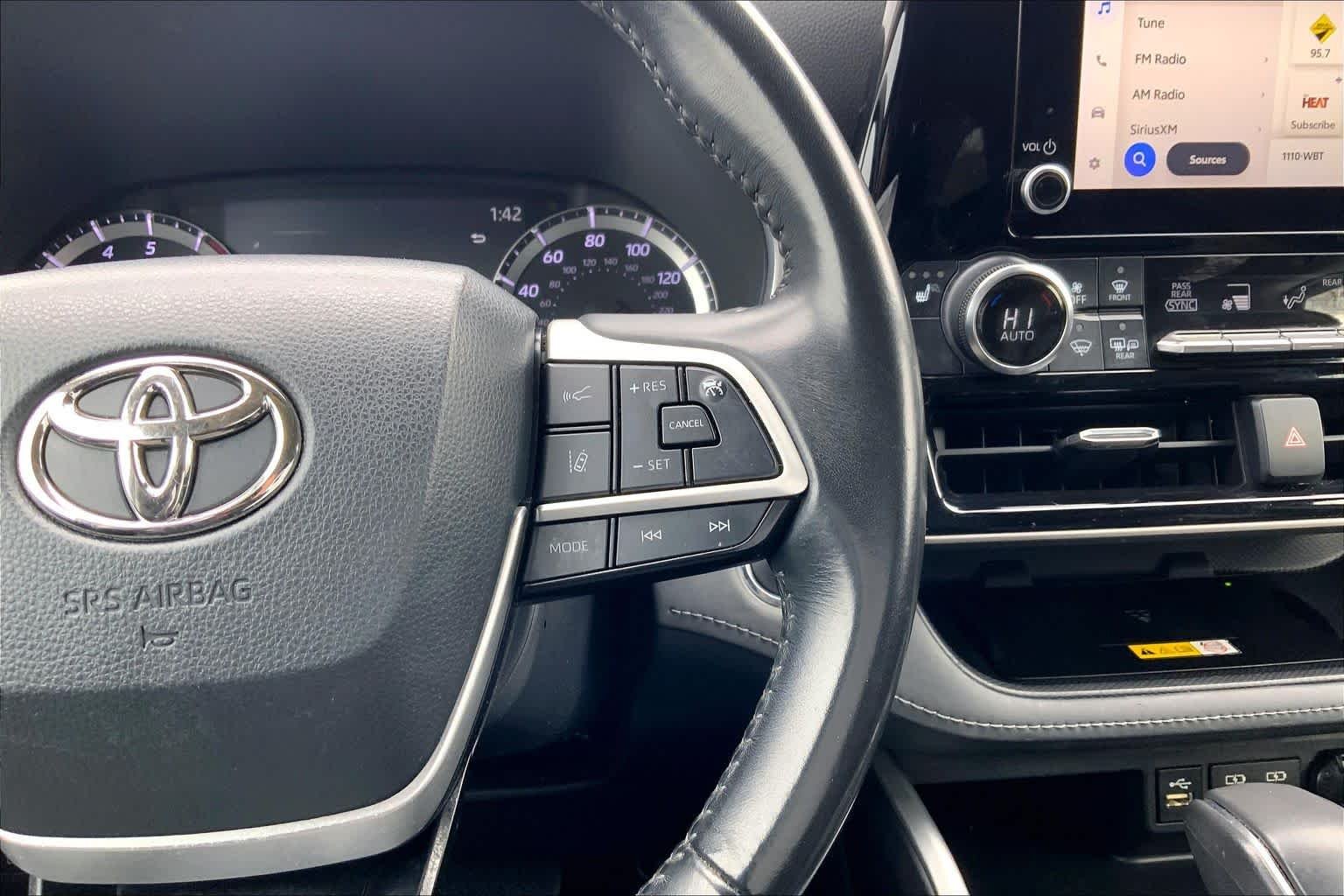 Used 2023 Moon Dust Toyota XLE image 25