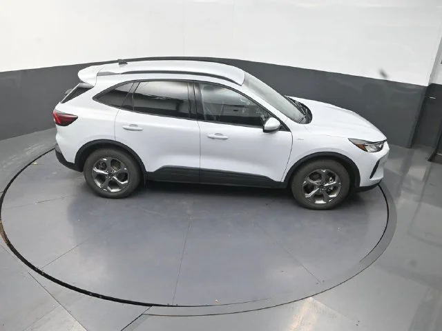 Used 2025 Silver Ford ST-Line Select image 18