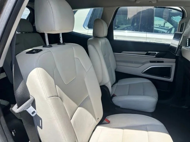 Used 2022 Green Kia S image 27
