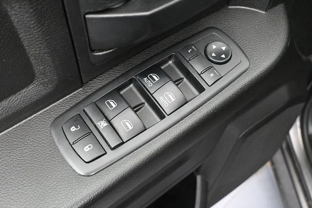 Used 2019 Gray Ram Tradesman image 15