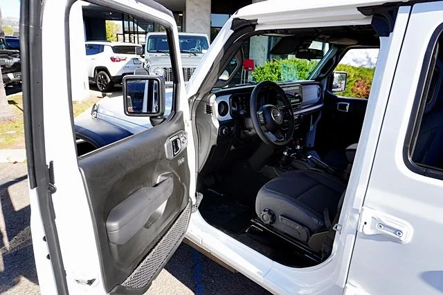 New 2026 Bright White Clear-Coat Exterior Paint Jeep Sport S image 44