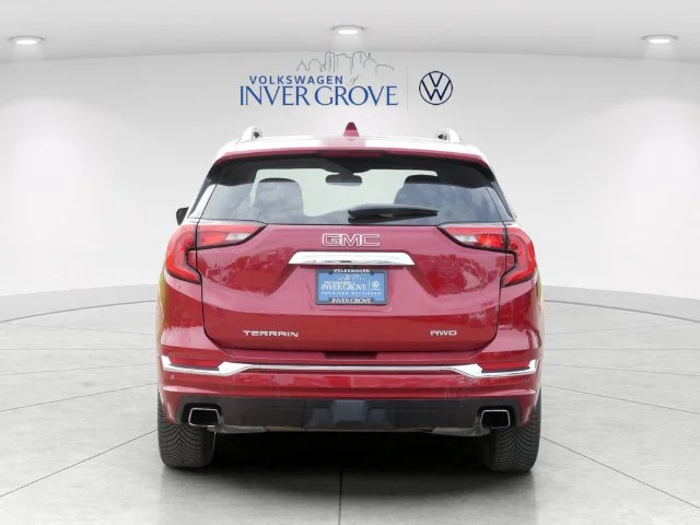 Used 2018 Red GMC Denali image 6