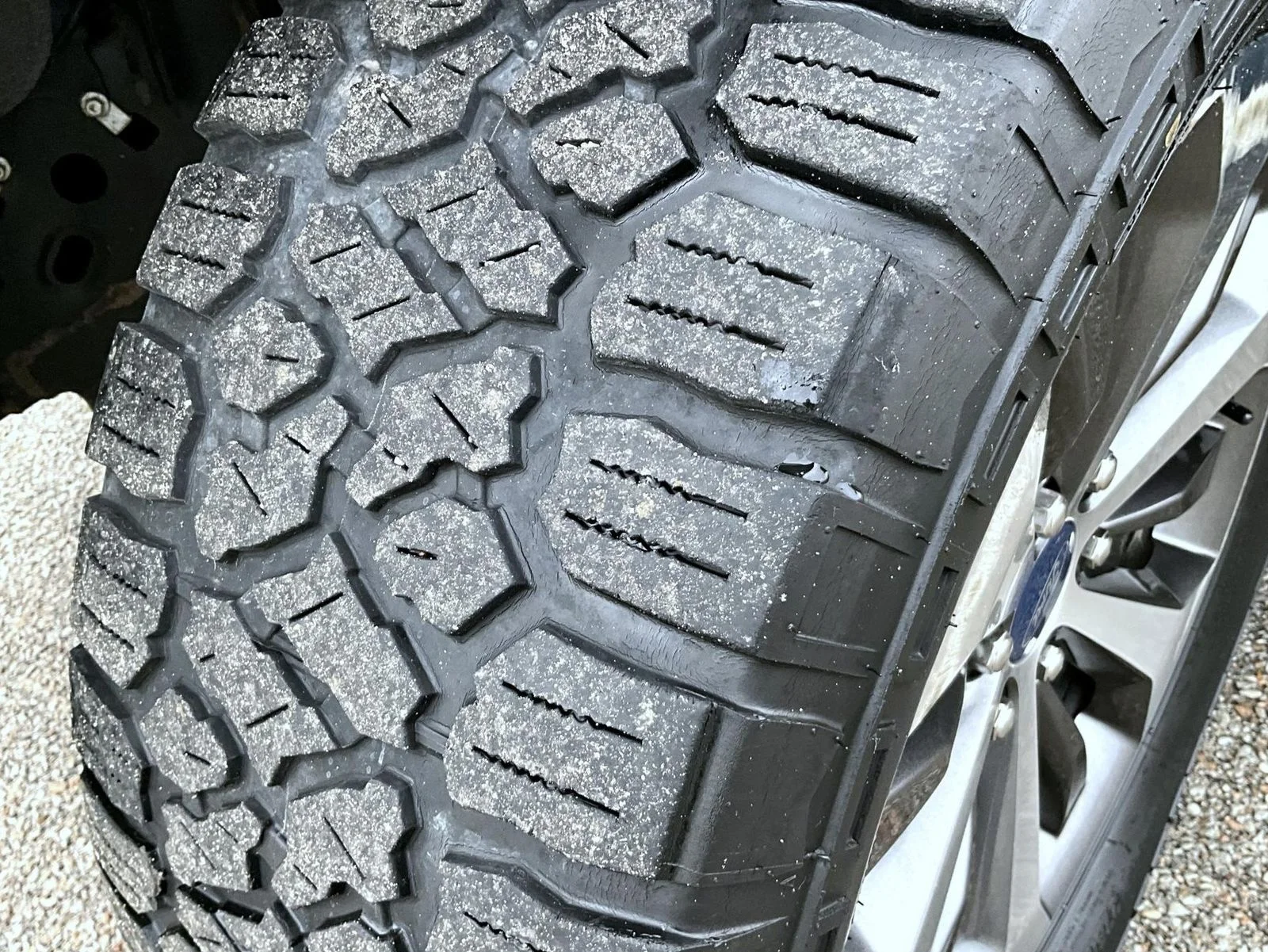 Used 2019 White Ford XL image 23