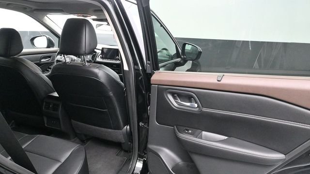 Used 2023 Black Nissan SV image 11