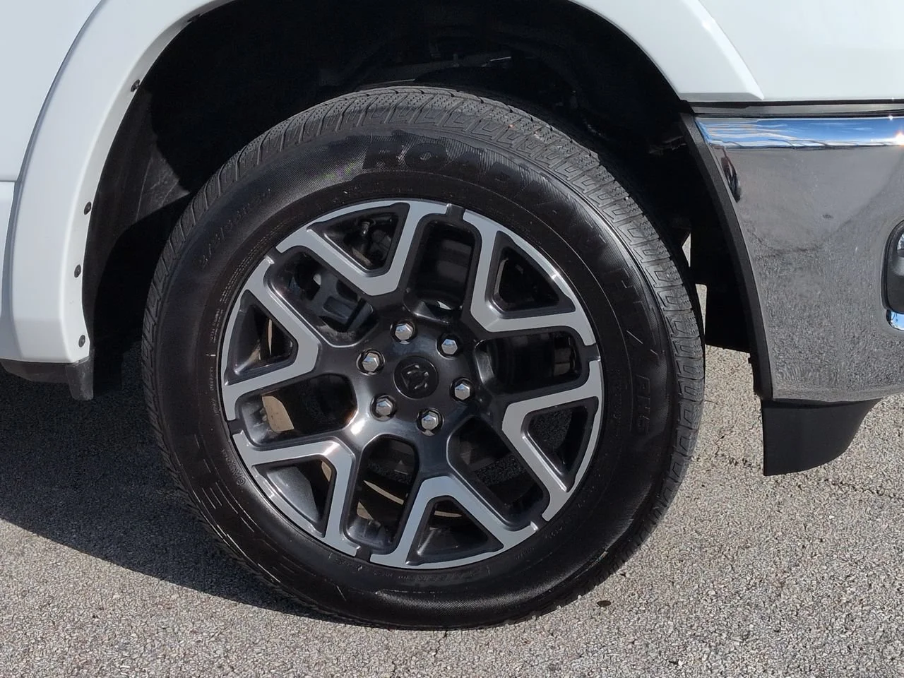 Certified Used 2026 Bright White Clearcoat Ram Laramie image 11