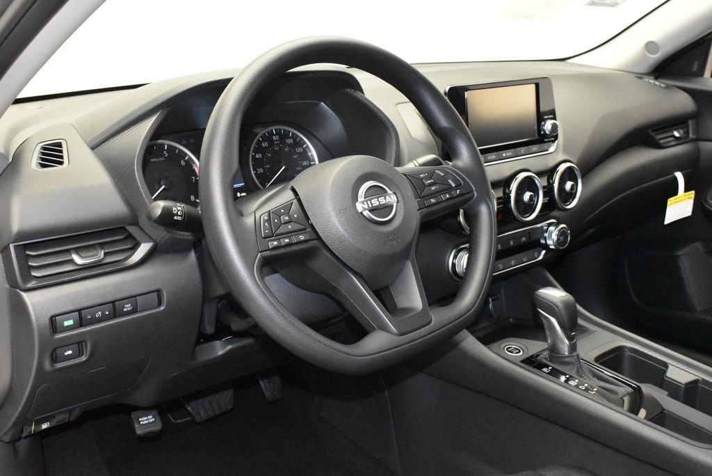 2025 Nissan Sentra S - Photo 14