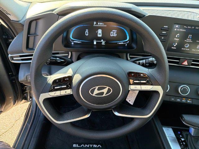 New 2026 Gray Hyundai SE image 20