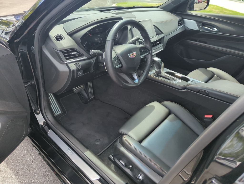 Used 2021 Black Cadillac Sport image 10