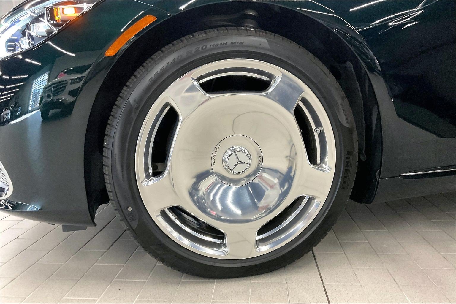 New 2026 Emerald Green Metallic Mercedes-Benz Maybach S 680 image 24