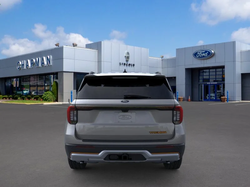 New 2026 Carbonized Gray Metallic Ford Tremor® image 5