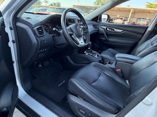 Used 2019 Silver Nissan SV image 11