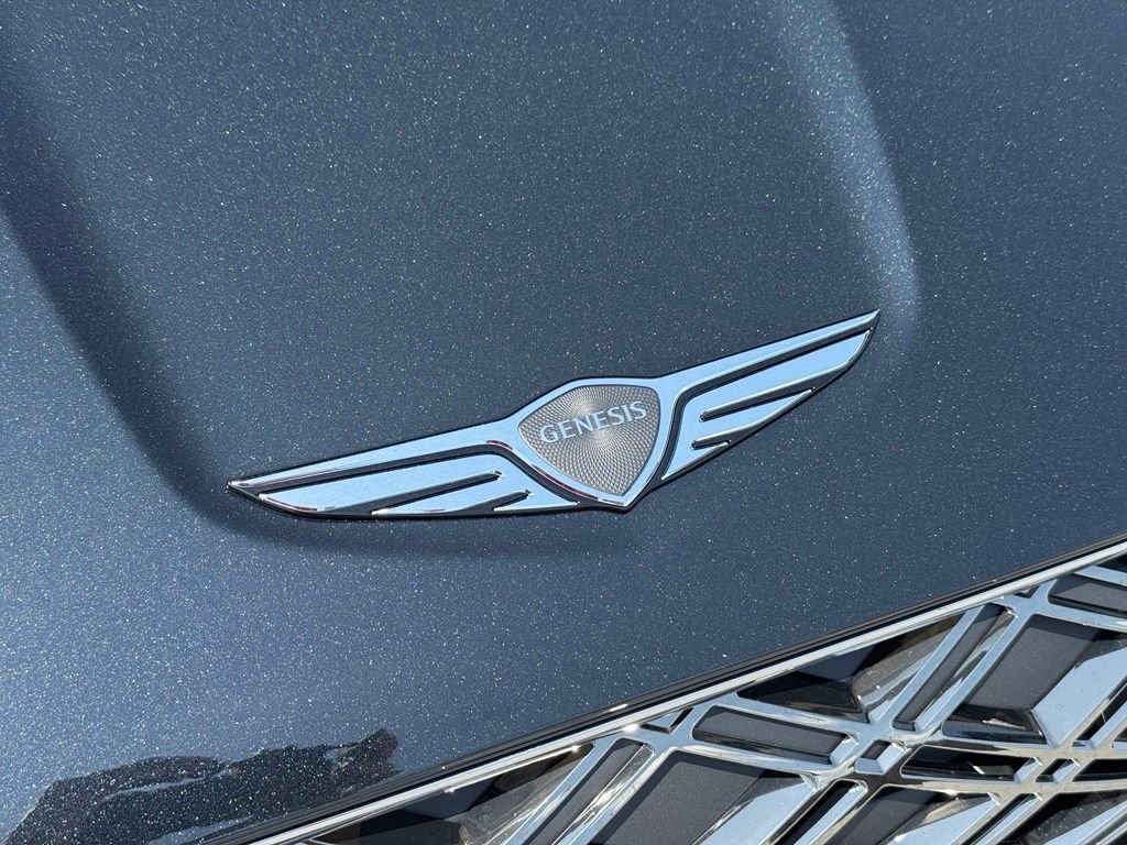 New 2027 Black Genesis 2.5T Select image 7