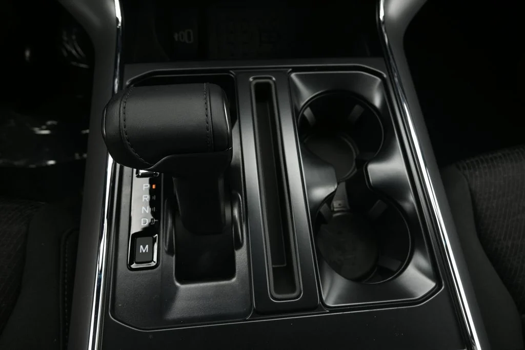 New 2026 Oxford White Ford XLT image 31