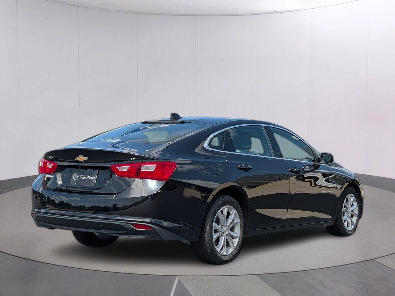 Used 2024 Mosaic Black Metallic Chevrolet LT image 7