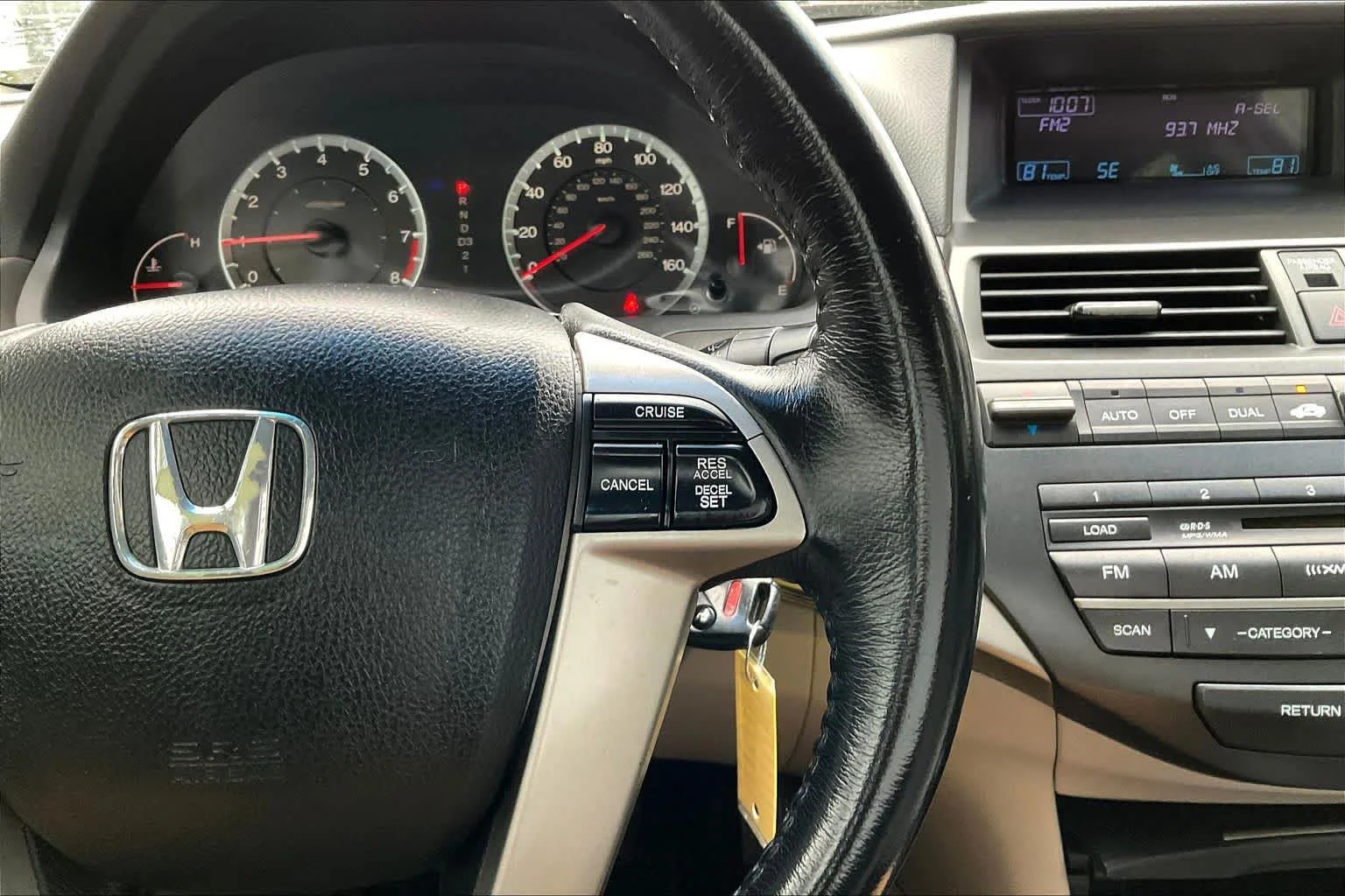 Used 2009 Polished Metal Metallic Honda EX-L image 24