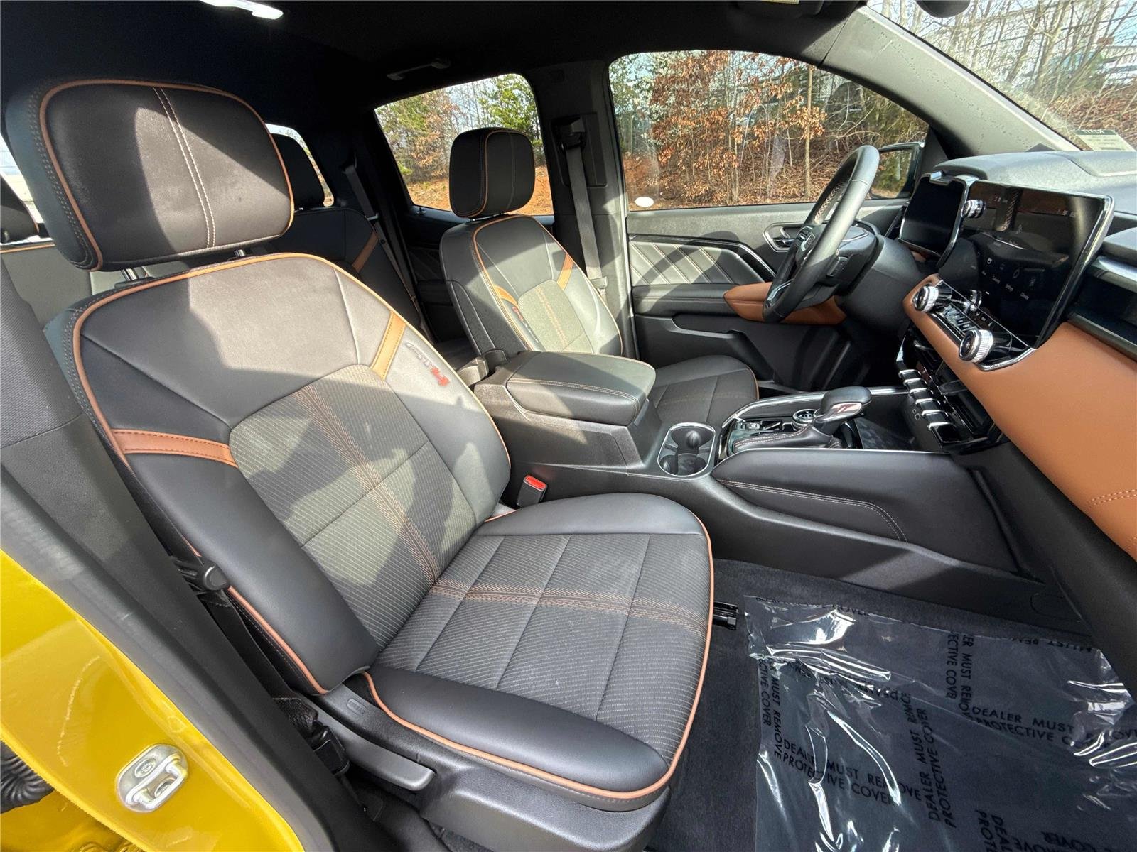 2024 GMC Canyon AT4 - Photo 25