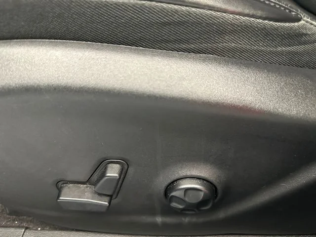 Used 2019 Gray Jeep Limited image 20