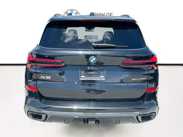 New 2026 Black BMW sDrive40i image 5