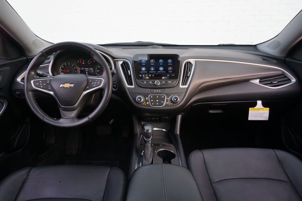 Used 2022 Red Chevrolet LT image 17