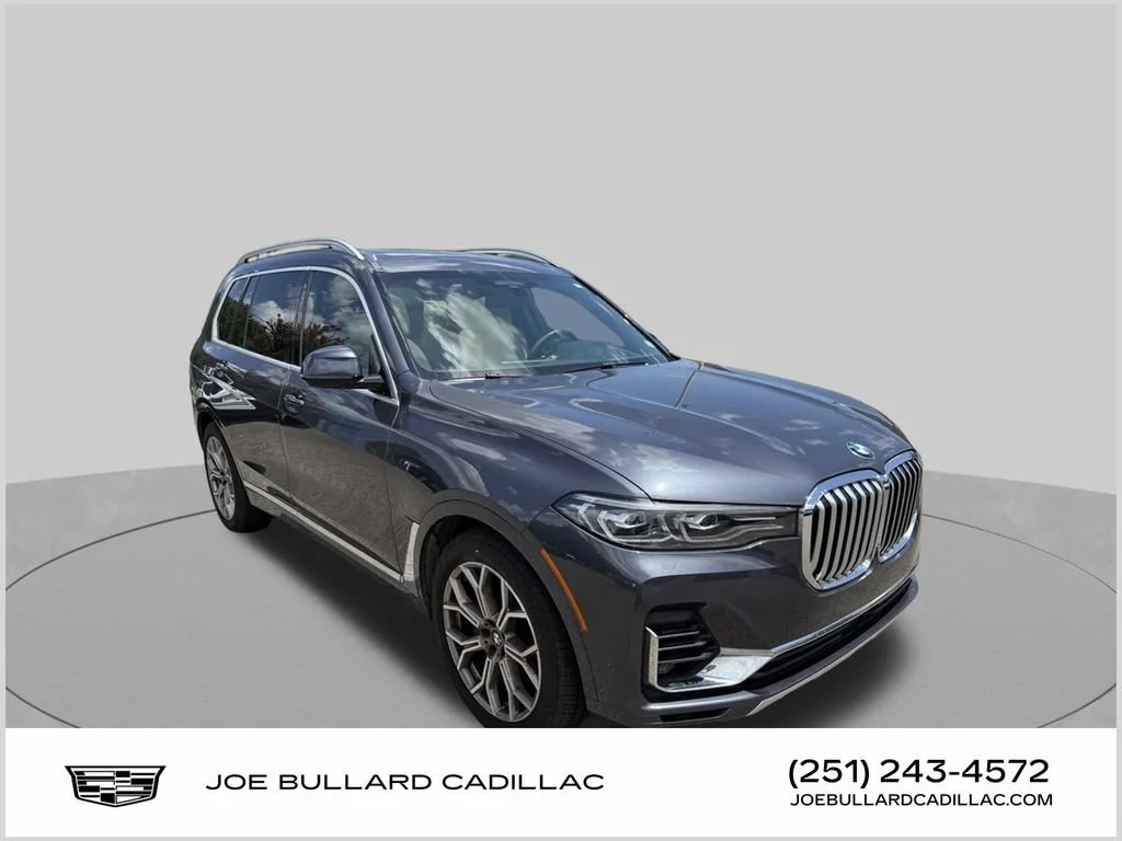 2021 BMW X7 xDrive40i's photo