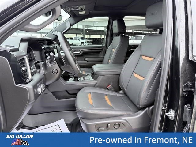 Used 2024 Onyx Black GMC AT4 image 16