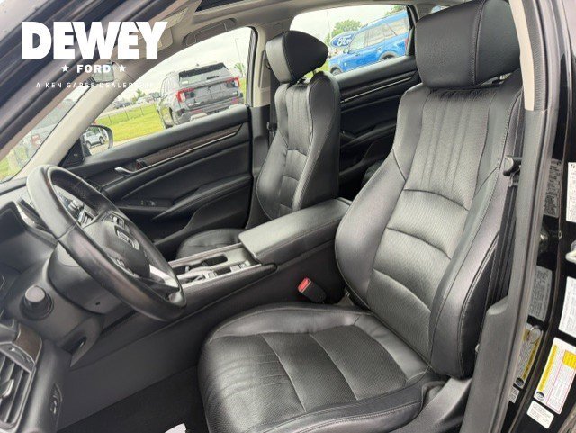 Certified Used 2018 Black Honda EX-L 1.5T image 11