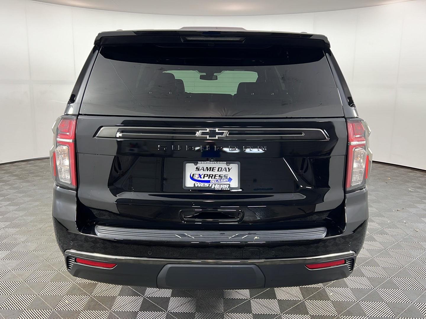 Used 2022 Black Chevrolet Z71 image 5