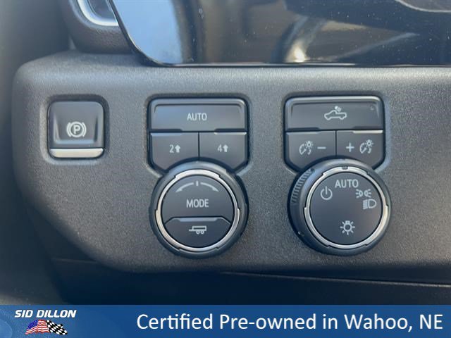 Used 2024 Summit White Chevrolet LT image 12