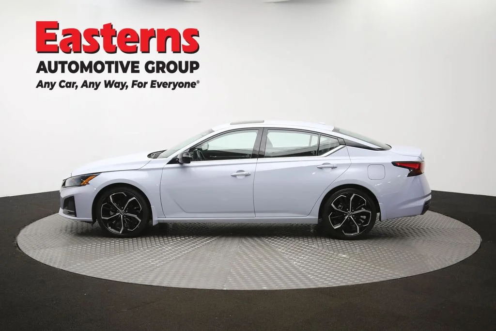 Used 2023 Gray Nissan 2.5 SR image 61
