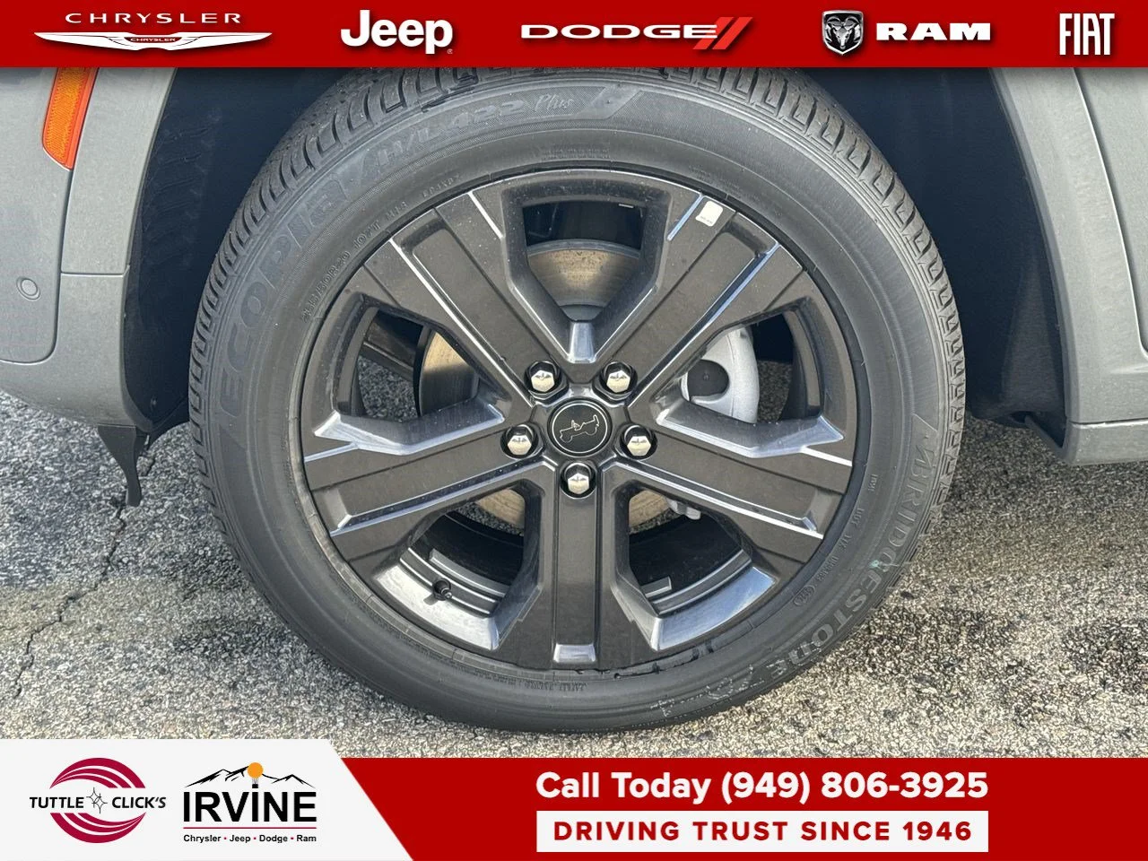 New 2027 Sting-Gray Clear-Coat Paint Jeep Limited Reserve image 17