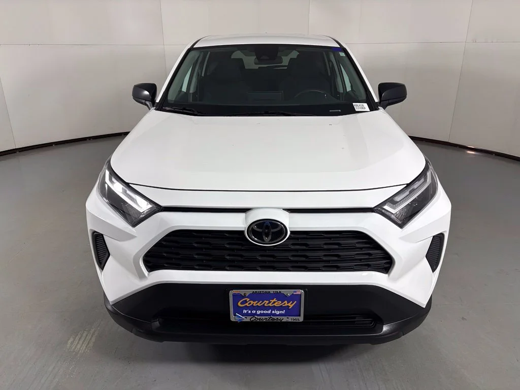 Used 2025 White Toyota LE image 3