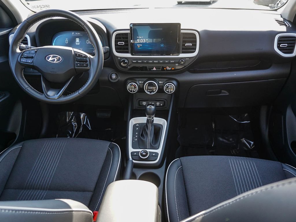Used 2025 White Hyundai Limited image 14