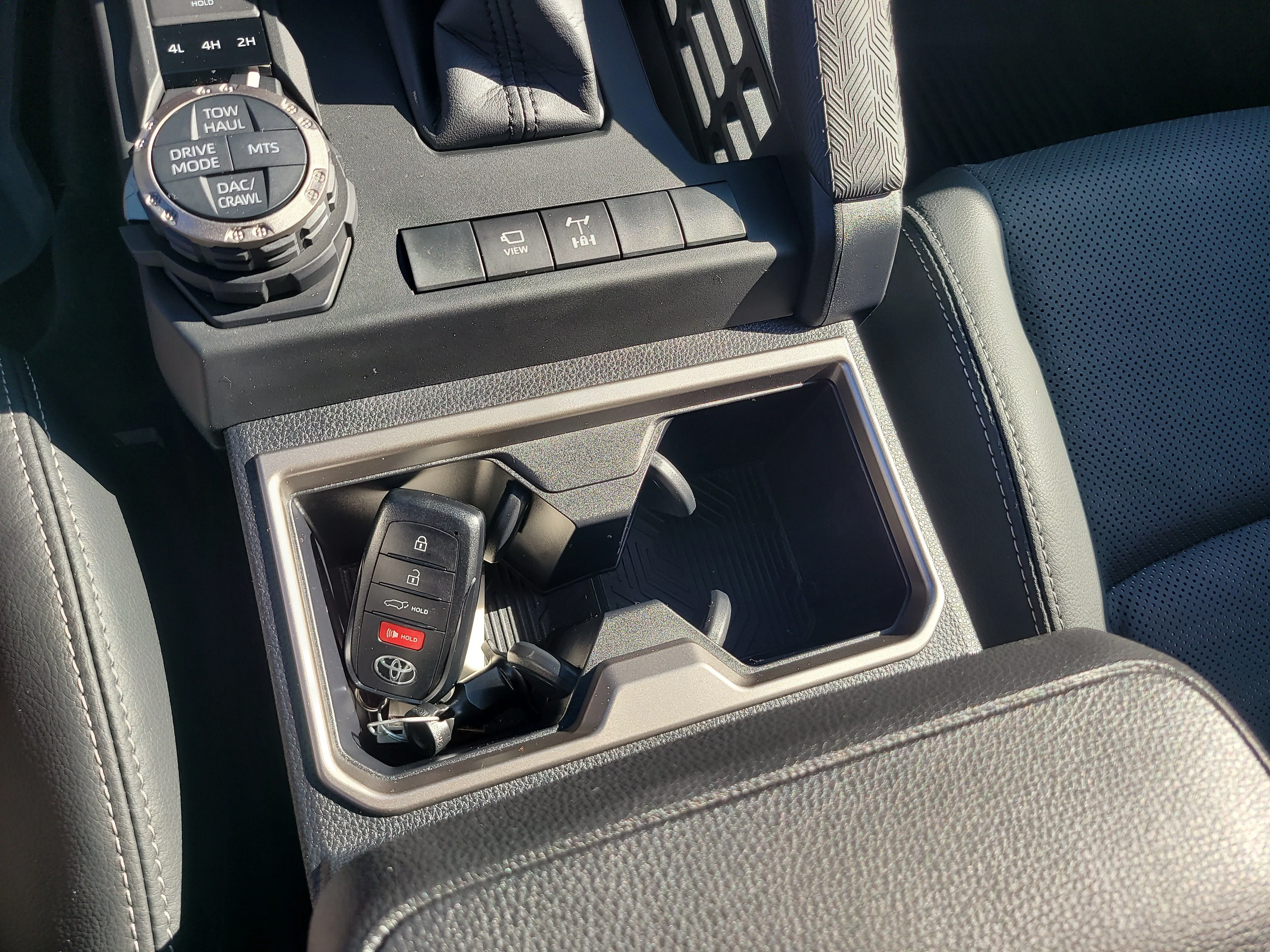 Used 2026 Cutting Edge Toyota SR5 image 27