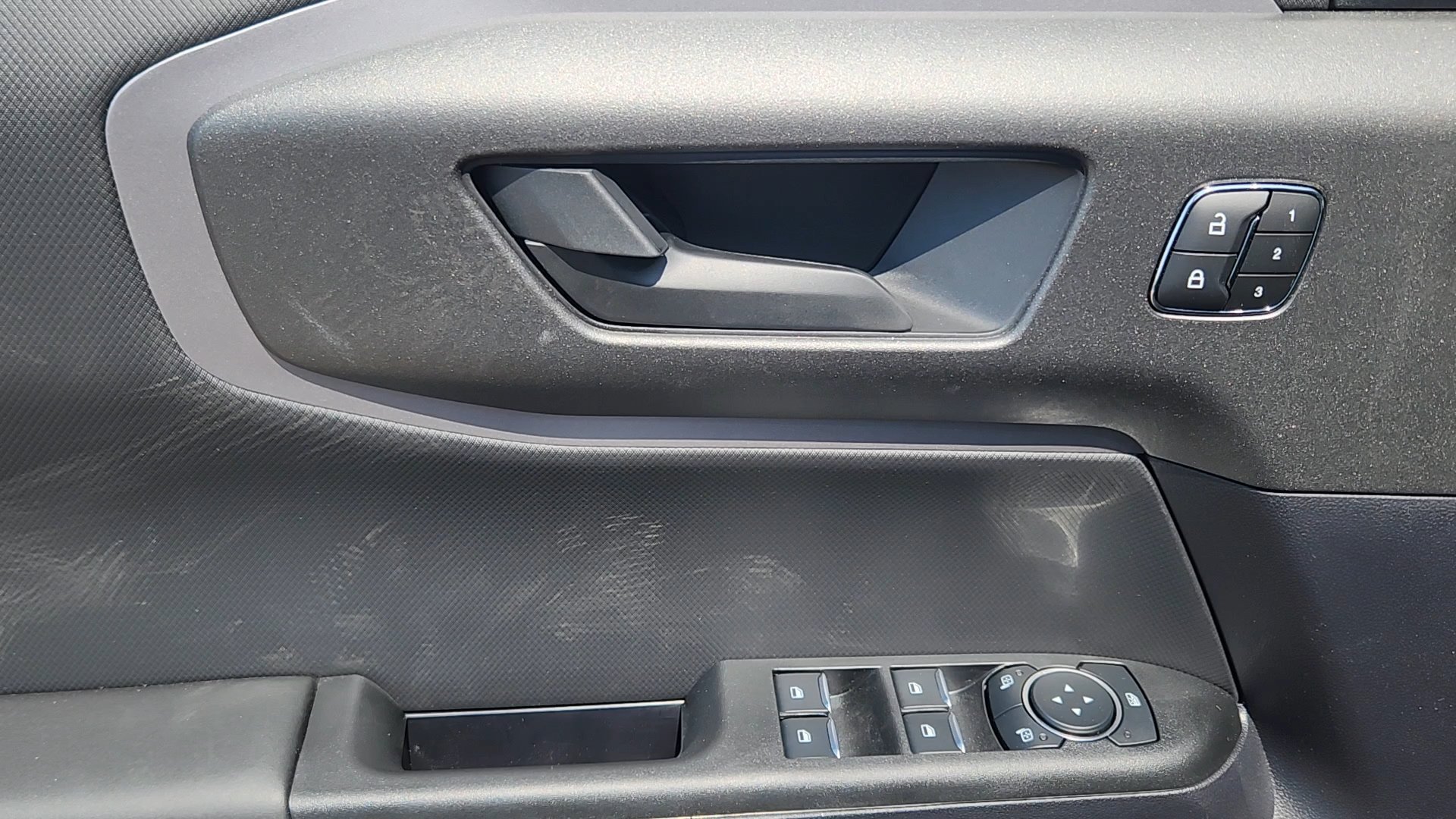 New 2026 Azure Gray Metallic Tri-Coat Ford Outer Banks image 27