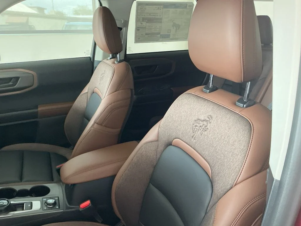 New 2026 Ruby Red Metallic Tinted Clearcoat Ford Outer Banks® image 10