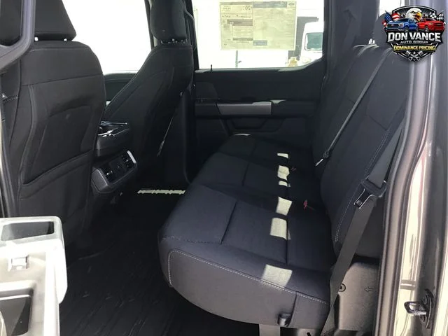 New 2026 Carbonized Gray Metallic Ford XLT image 25
