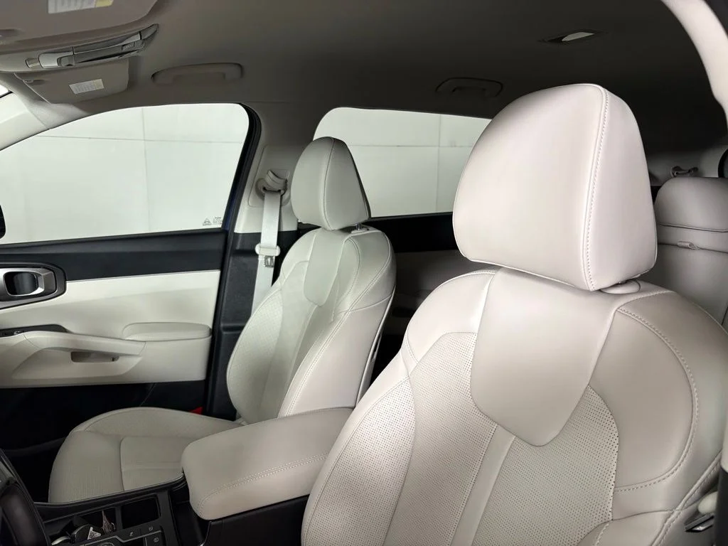 New 2026 Black Kia S image 18