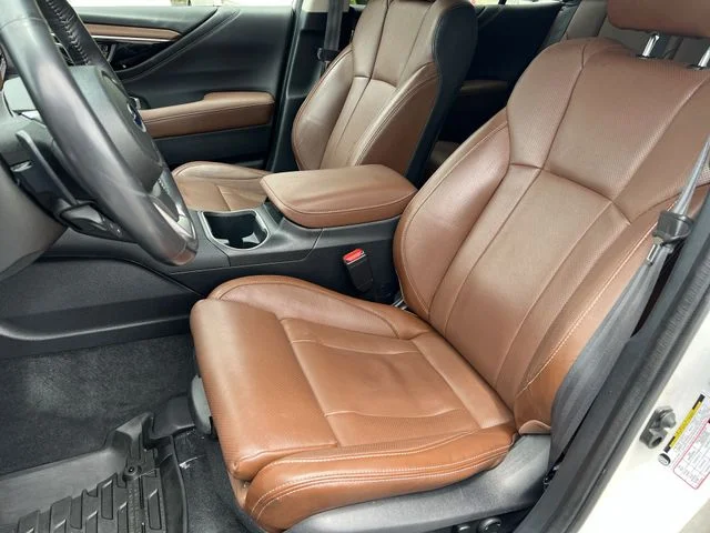 Used 2022 White Subaru Touring XT image 26