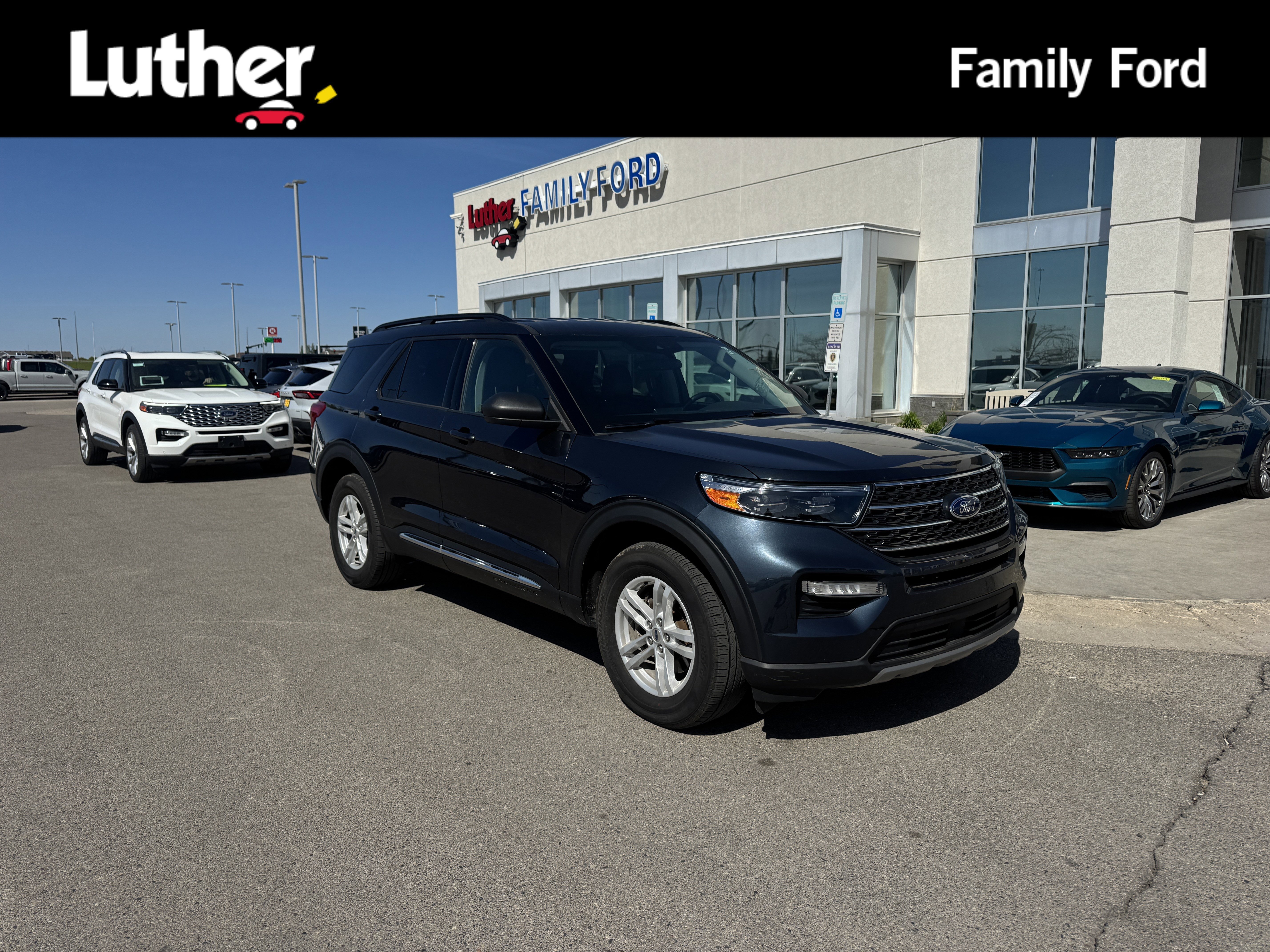 2023 Ford Explorer XLT 4WD's photo