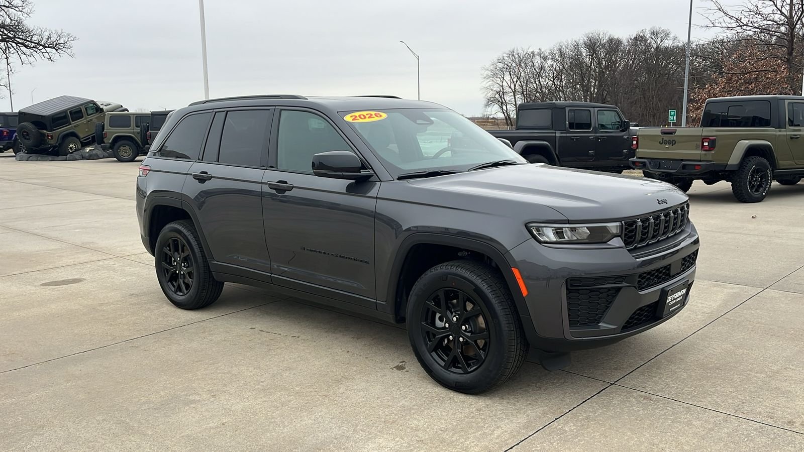 New 2026 Baltic Gray Metallic Clear-Coat Exterior Paint Jeep Altitude image 2