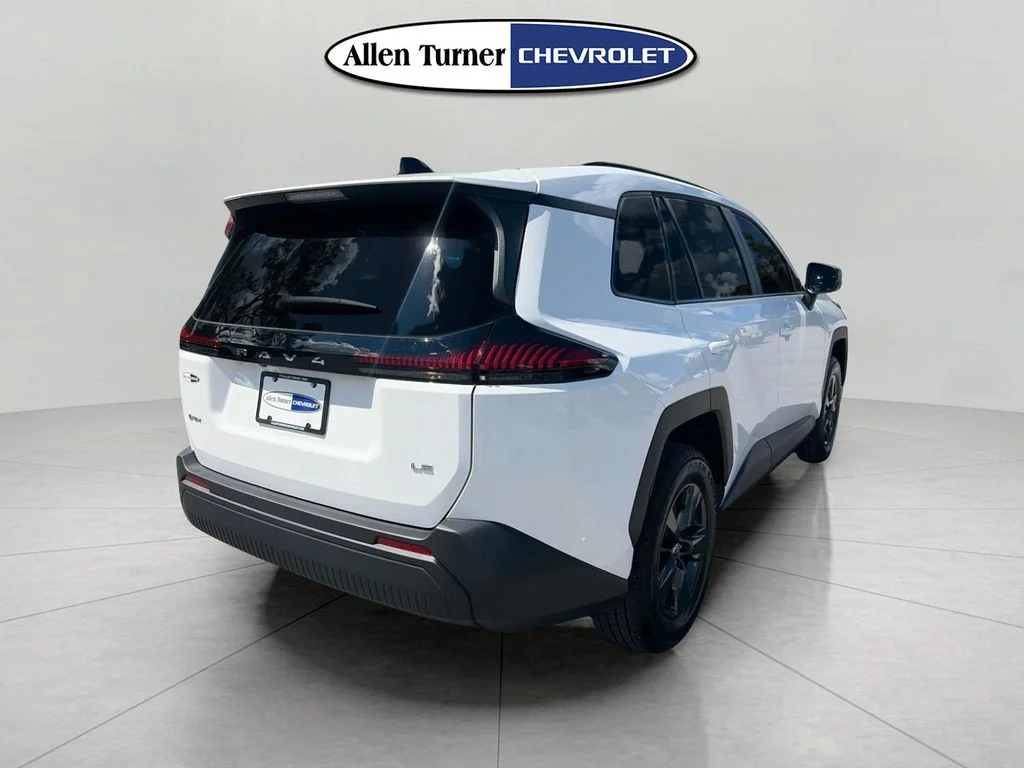 Used 2026 White Toyota LE image 4
